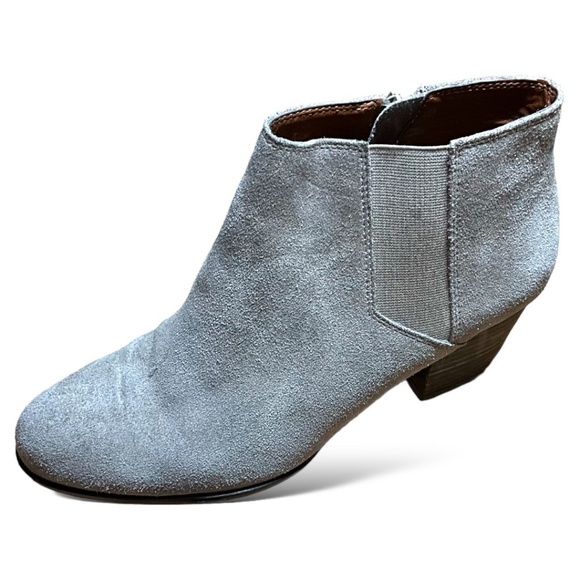 LUCKY BRAND Genuine Suede Leather Beige Ankle Booties Stacked 2.5” Heel US Sz 10 - Picture 3 of 10